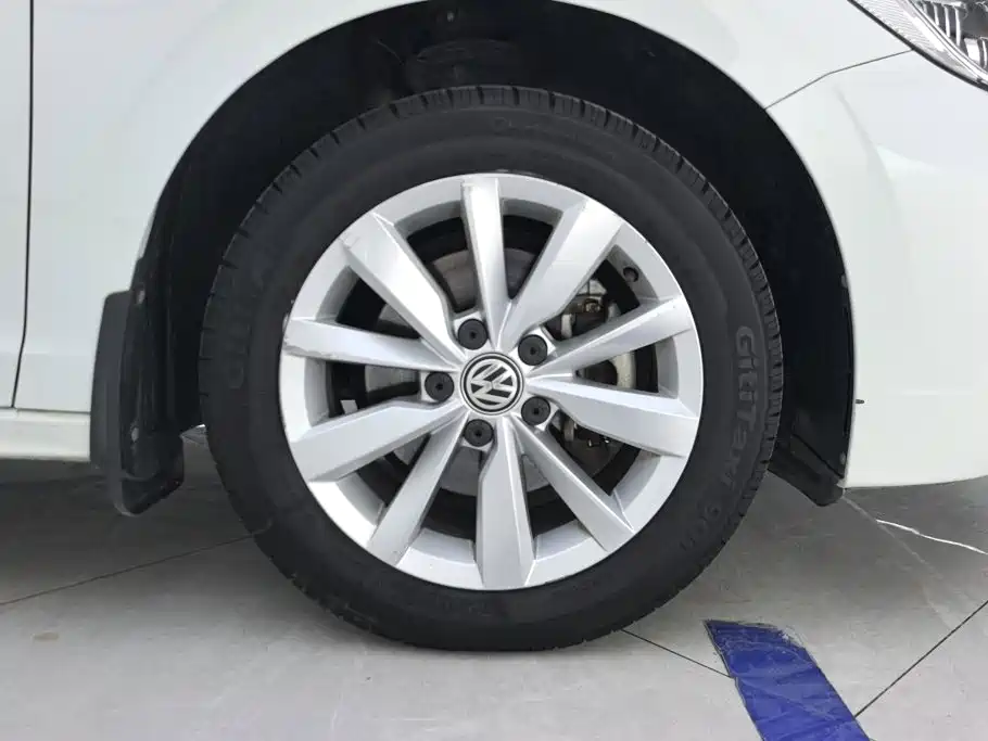 Volkswagen Bora — миниатюра 6