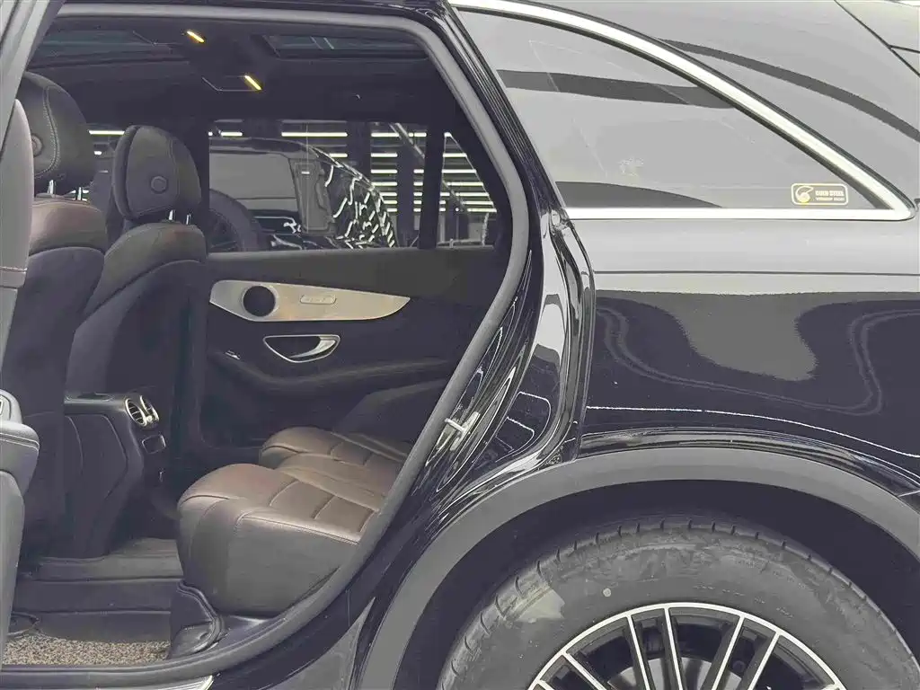 Mercedes-Benz GLC — миниатюра 9