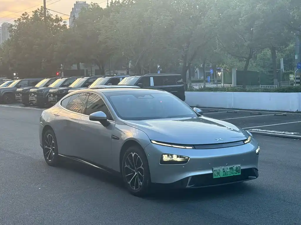 XPeng P7 — миниатюра 3