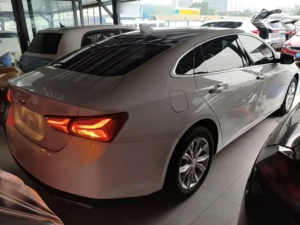 Chevrolet Malibu XL — миниатюра 7