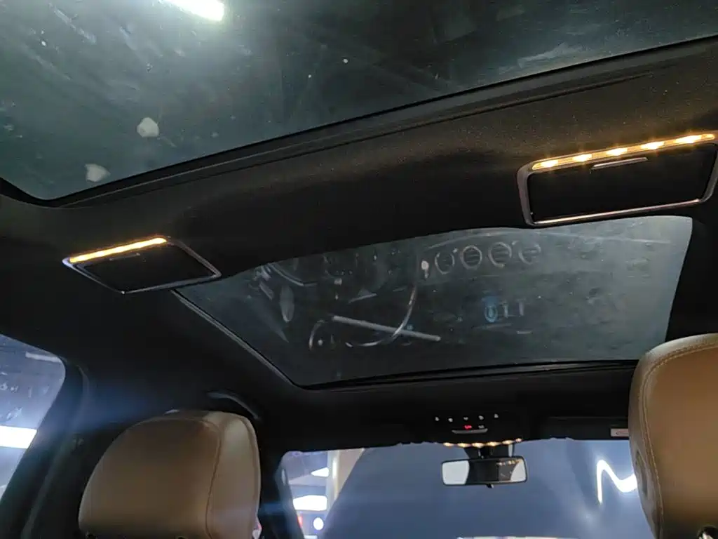 Mercedes-Benz E-Class — миниатюра 18