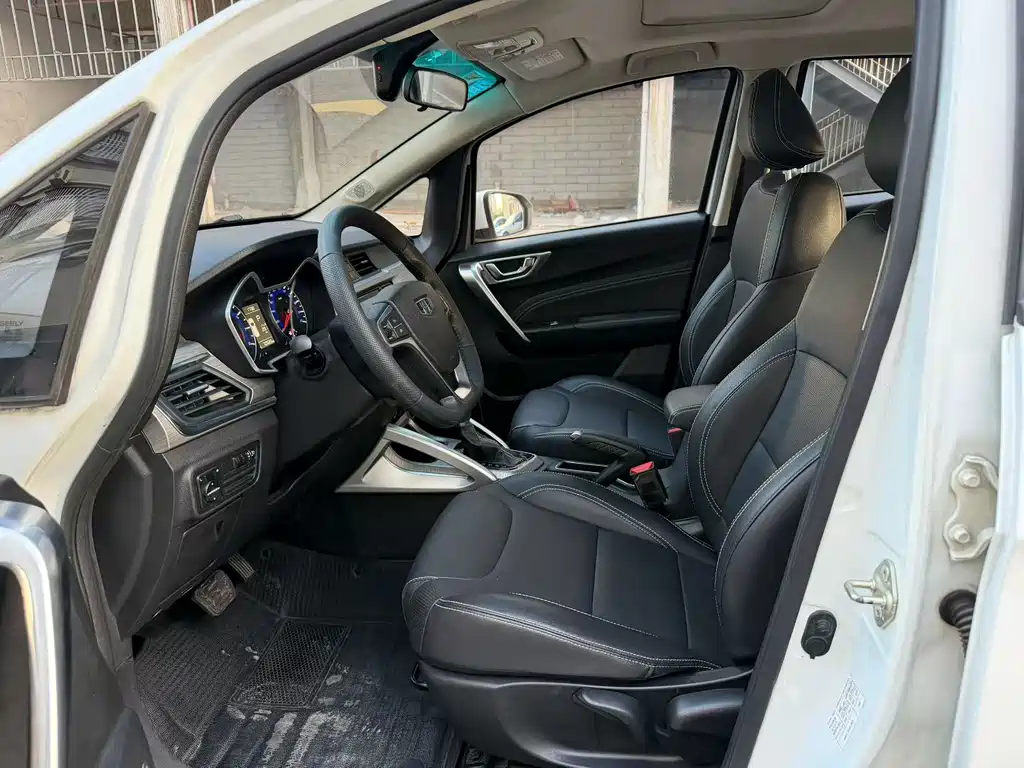Geely Vision X3 — миниатюра 4
