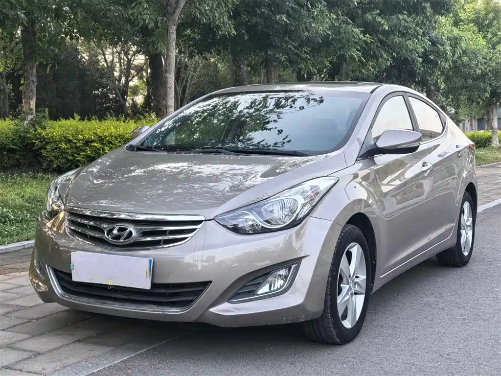 Hyundai Elantra Langdong 2013