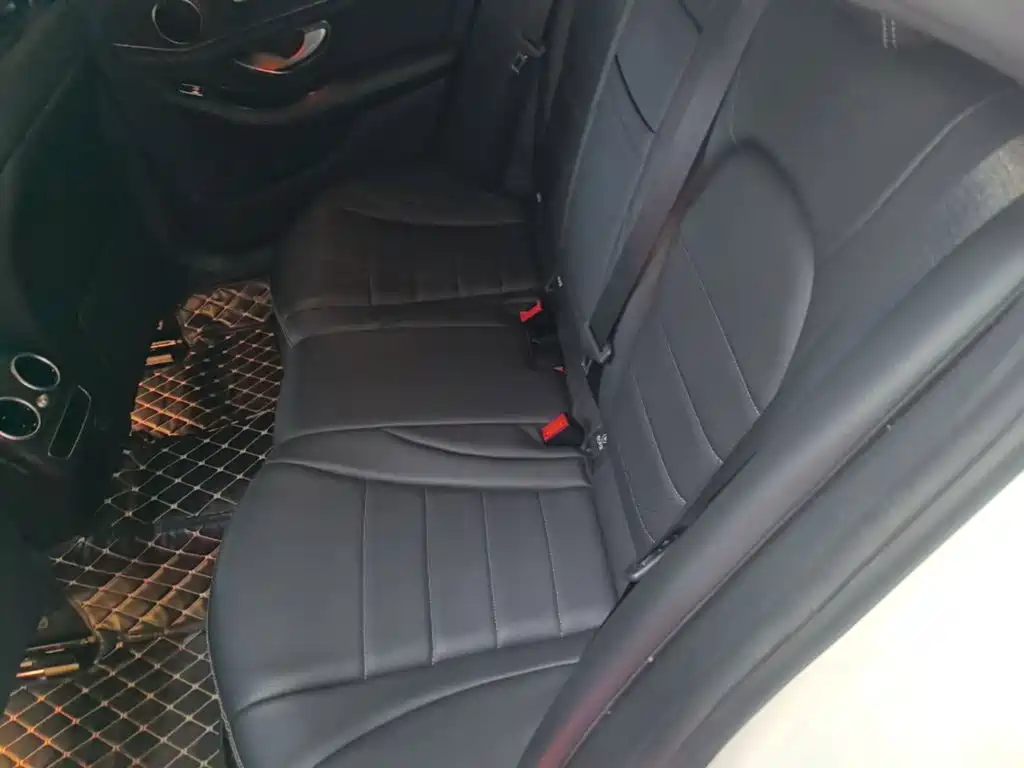 Mercedes-Benz C-Class — миниатюра 17