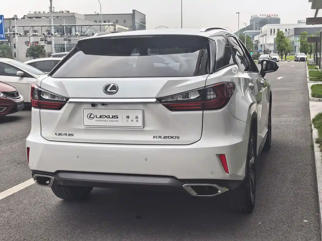 Lexus RX — миниатюра 7