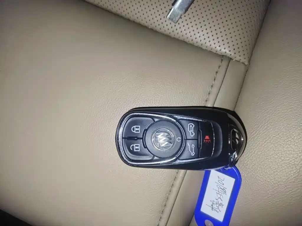 Buick GL8 — миниатюра 9