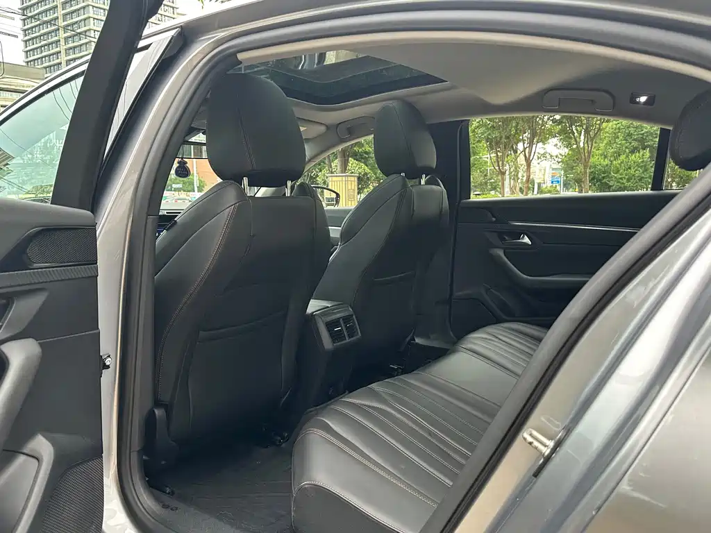 Peugeot 508 — миниатюра 8