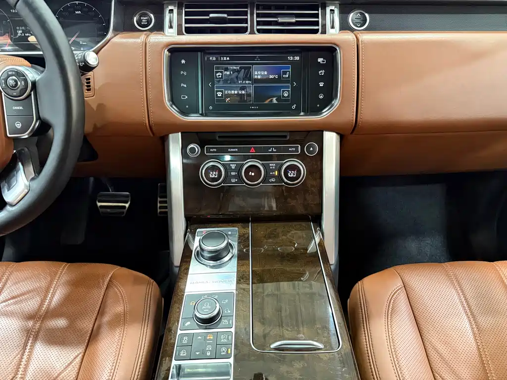 Land Rover Range Rover — миниатюра 9