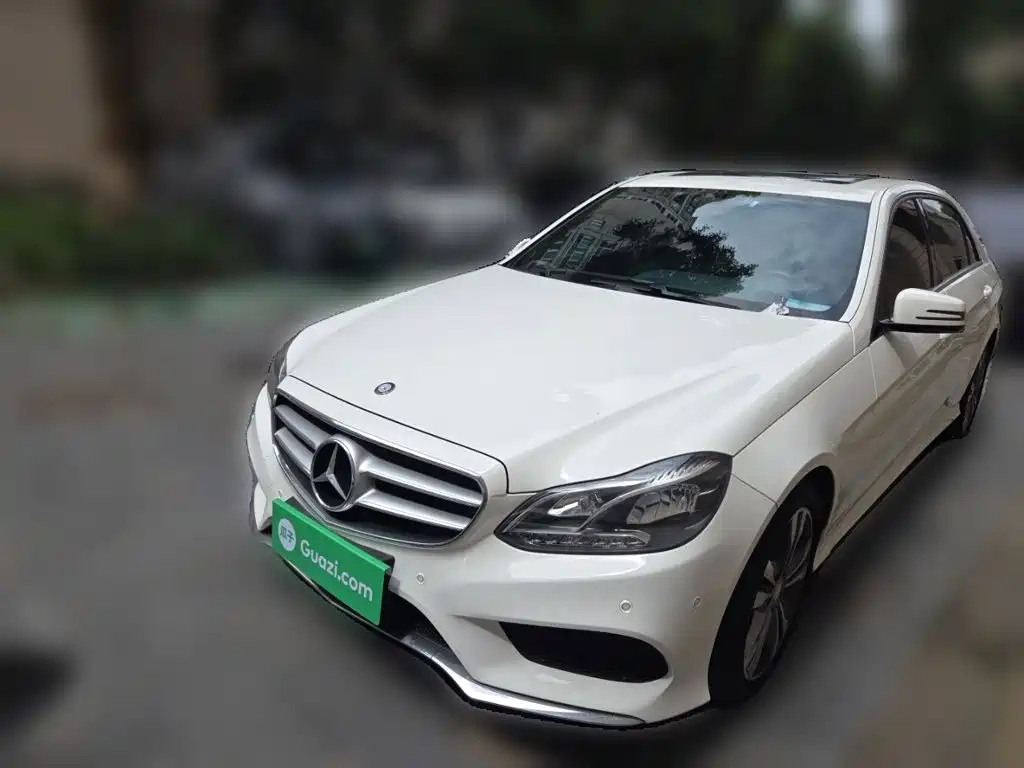 Mercedes-Benz E-Class — миниатюра 2