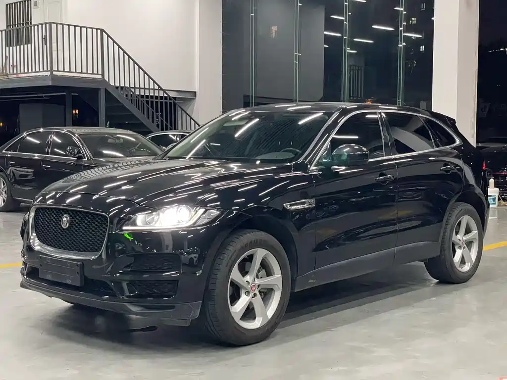 Jaguar F-PACE 2020
