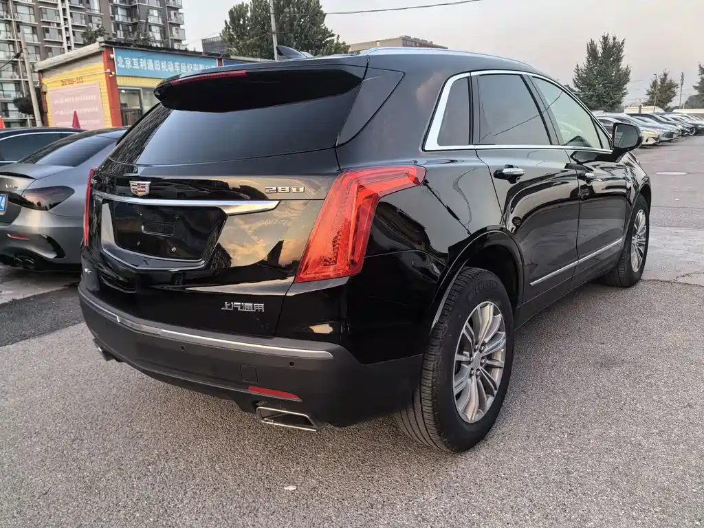 Cadillac XT5 — миниатюра 3