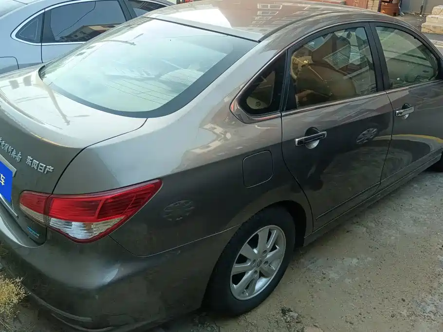 Nissan Sylphy — миниатюра 3