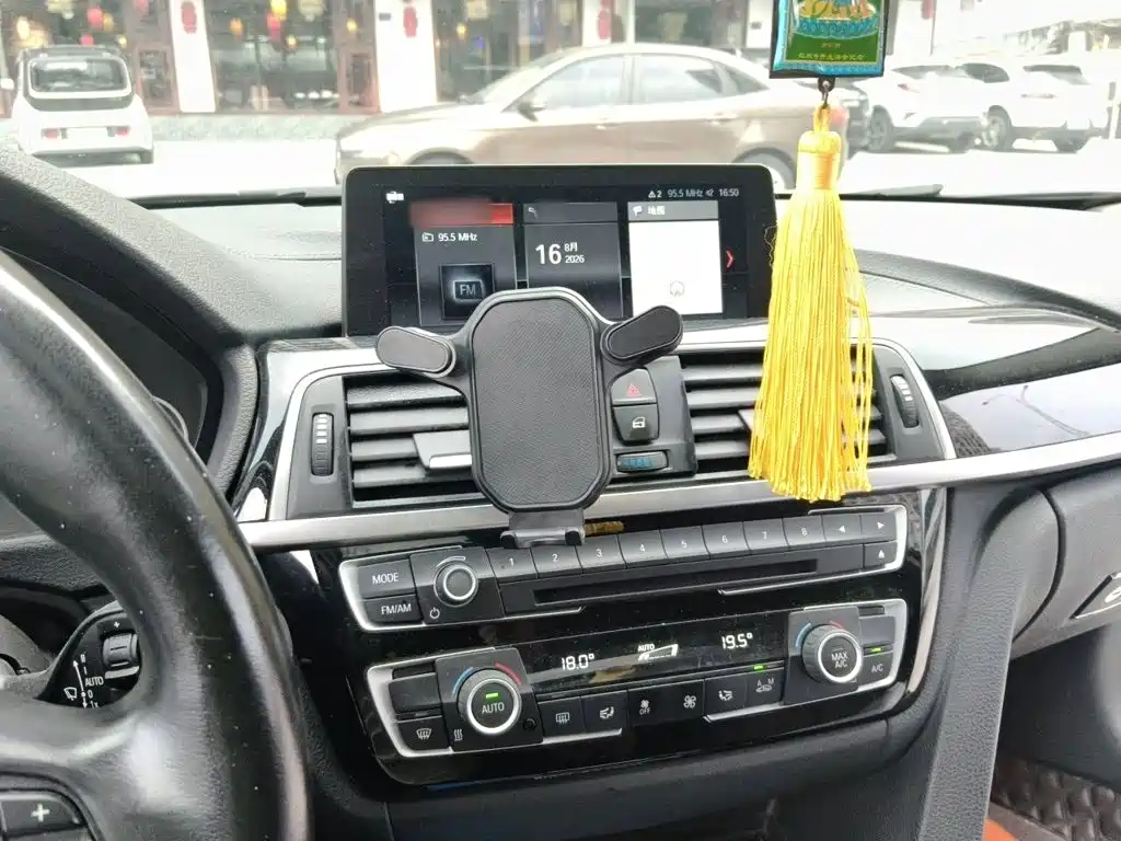 BMW 3 Series — миниатюра 6