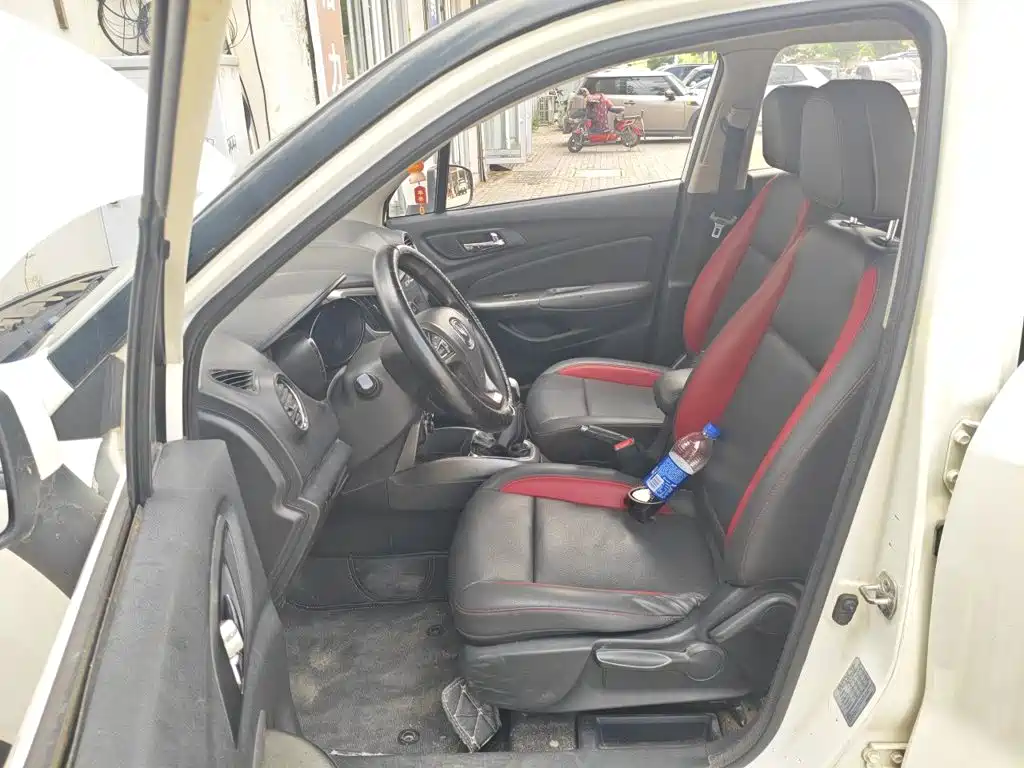 Changan CS15 — миниатюра 14