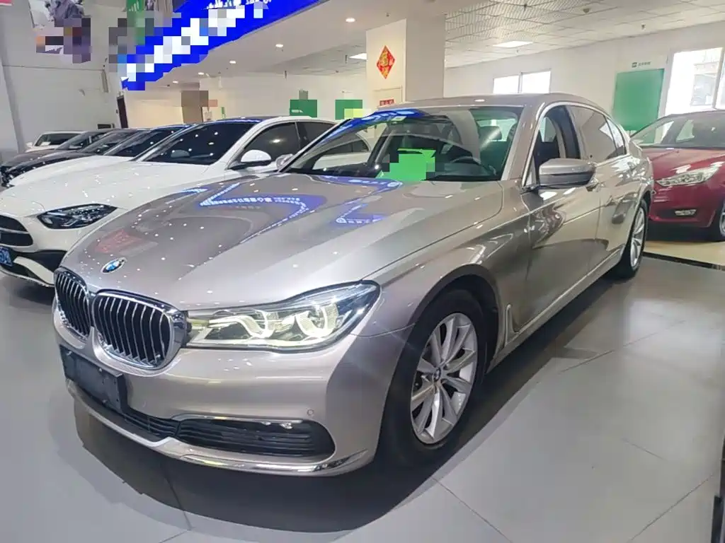 BMW 7 Series — миниатюра 2