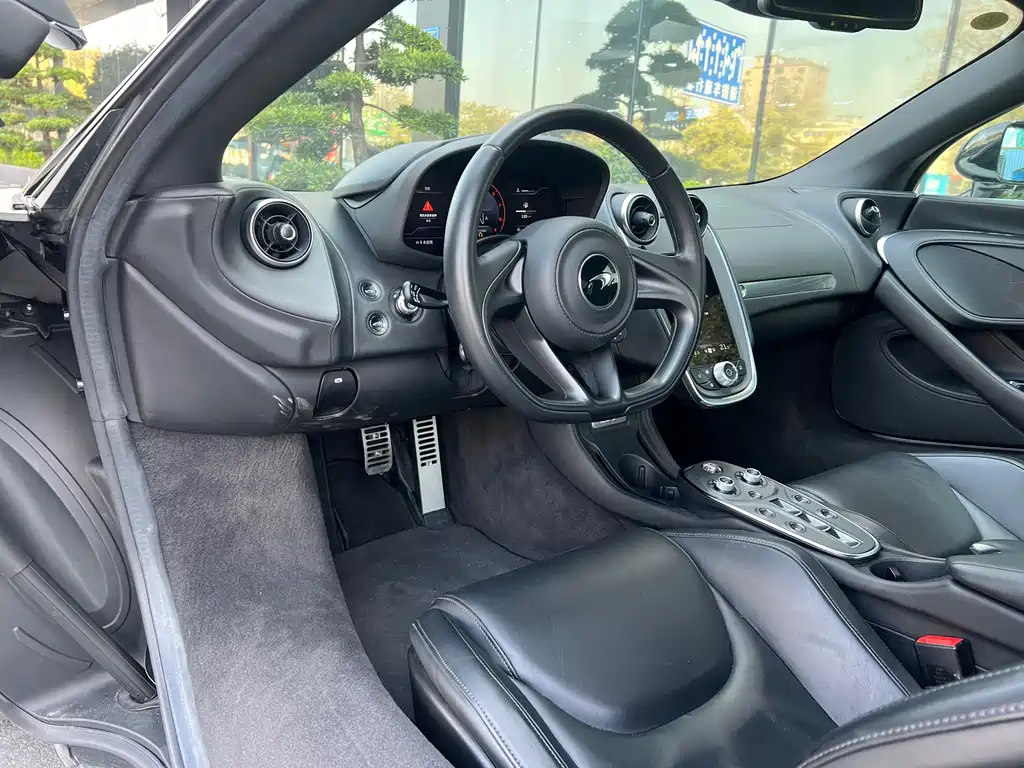 McLaren GT 2022 4.0T