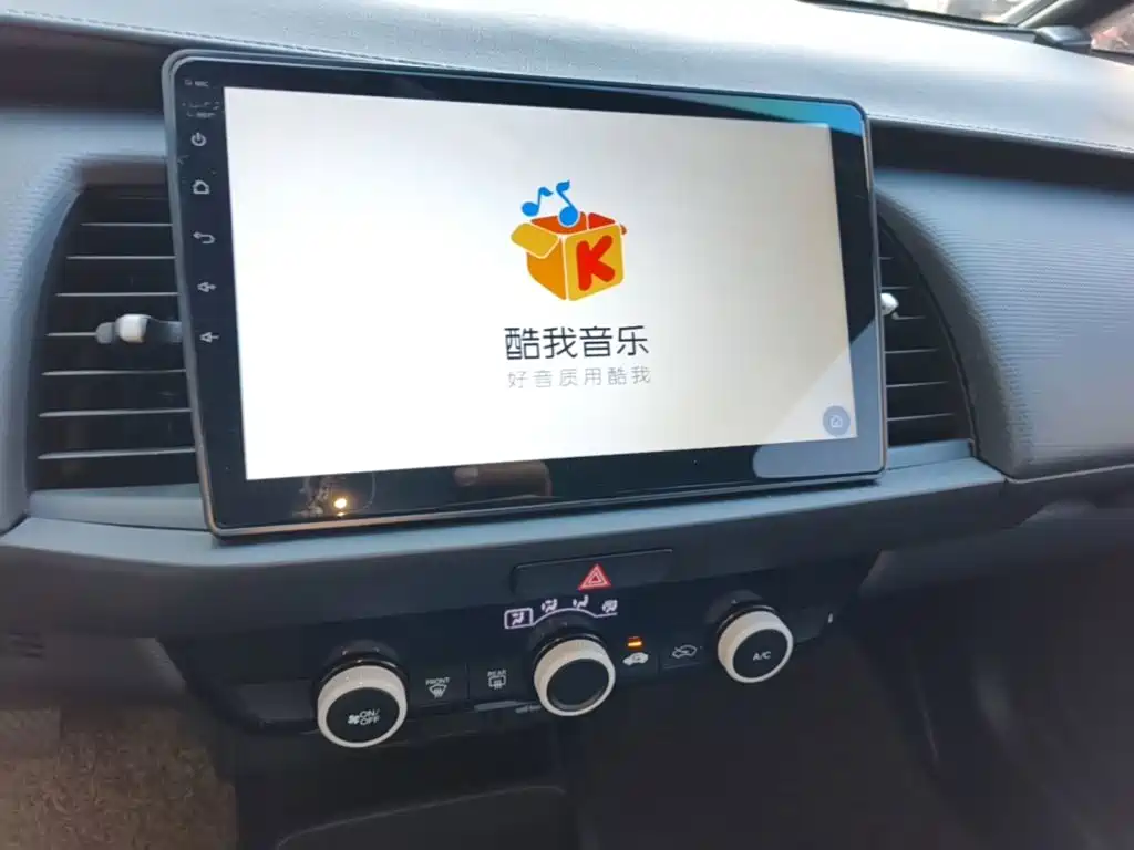Honda Fit — миниатюра 13