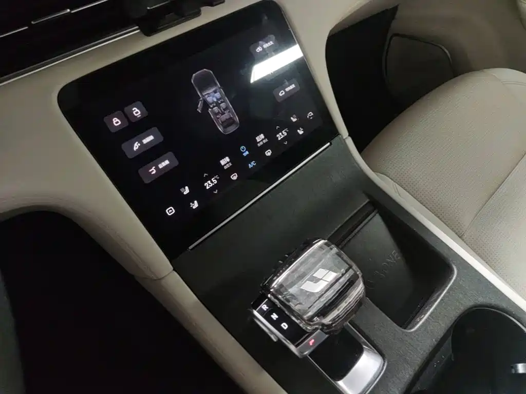 Li Auto Li ONE — миниатюра 14