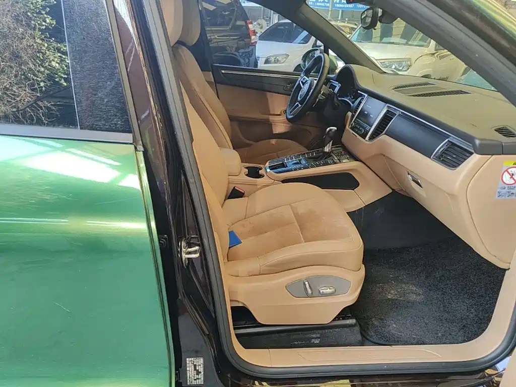 Porsche Macan — миниатюра 25