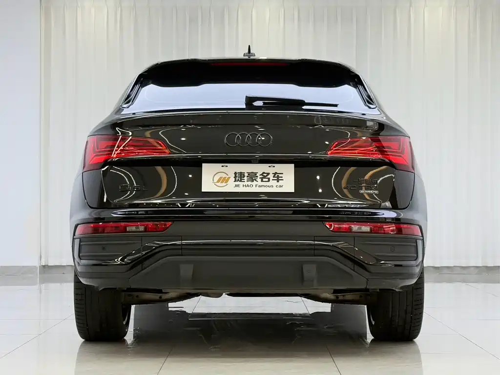 Audi Q5L Sportback — миниатюра 9