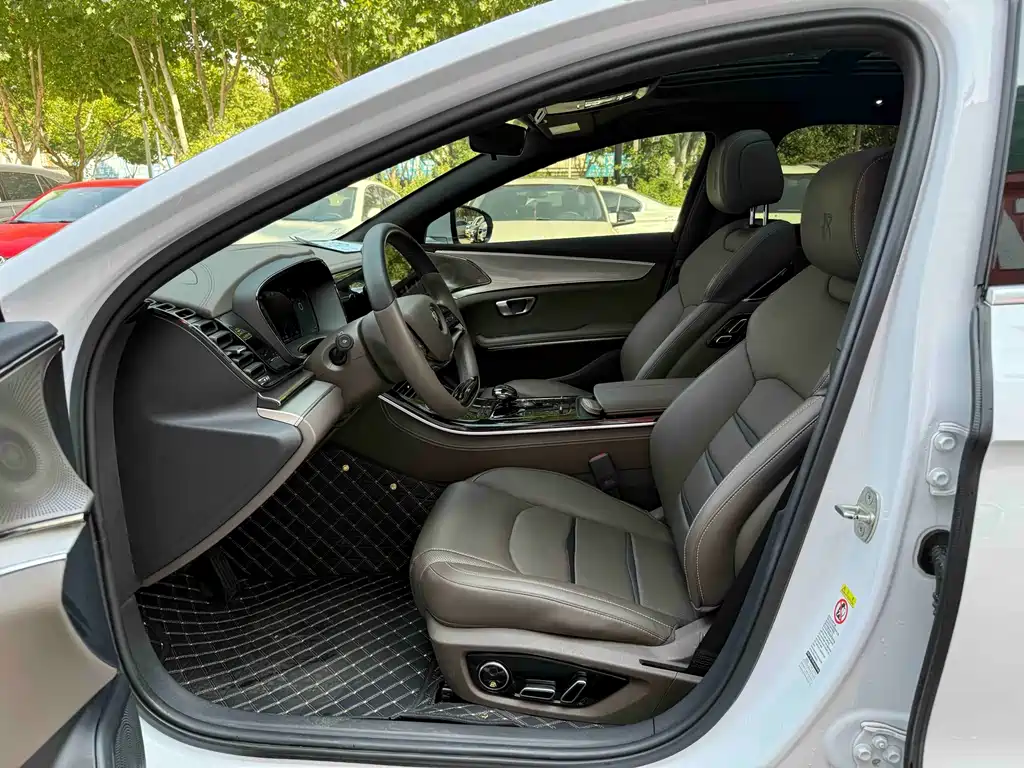 BYD Han — миниатюра 14