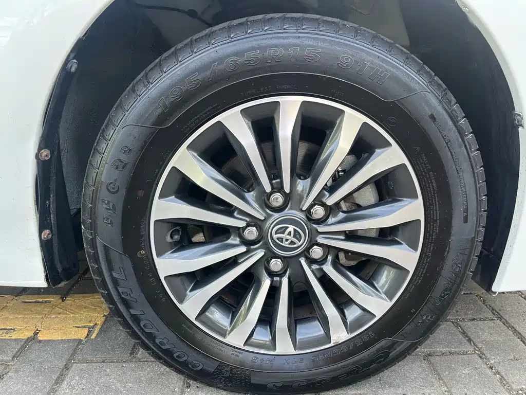 Toyota Corolla — миниатюра 17