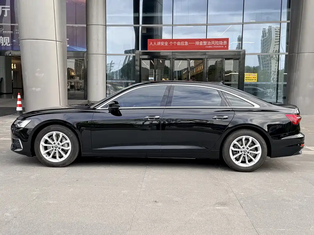 Audi A6L — миниатюра 4