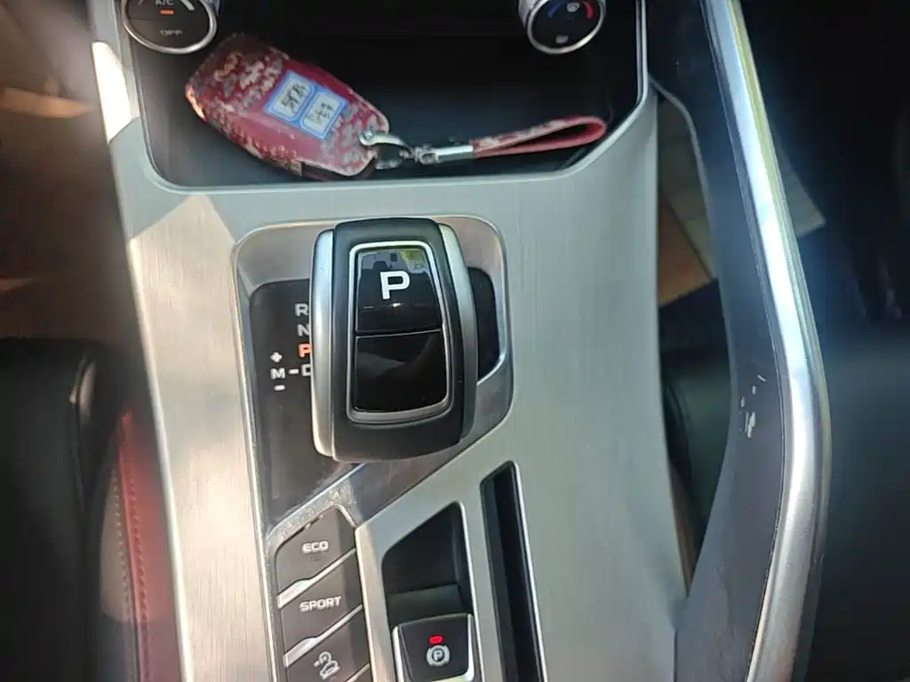 Geely Binyue — миниатюра 14