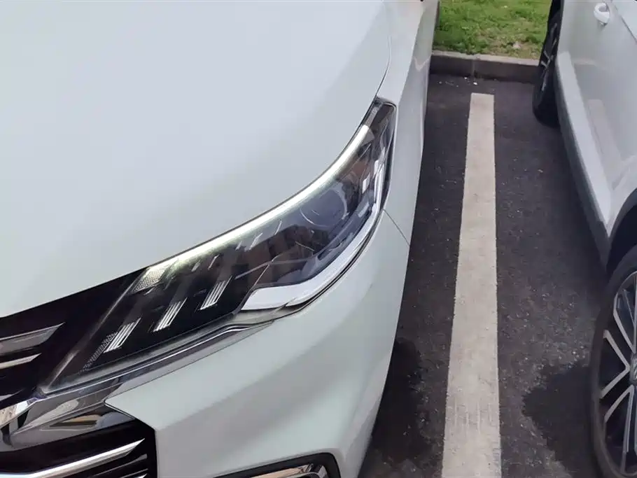 SAIC MAXUS CHASE G50