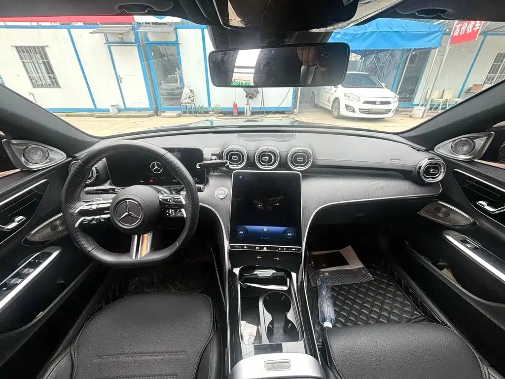 MERCEDES-BENZ C CLASS