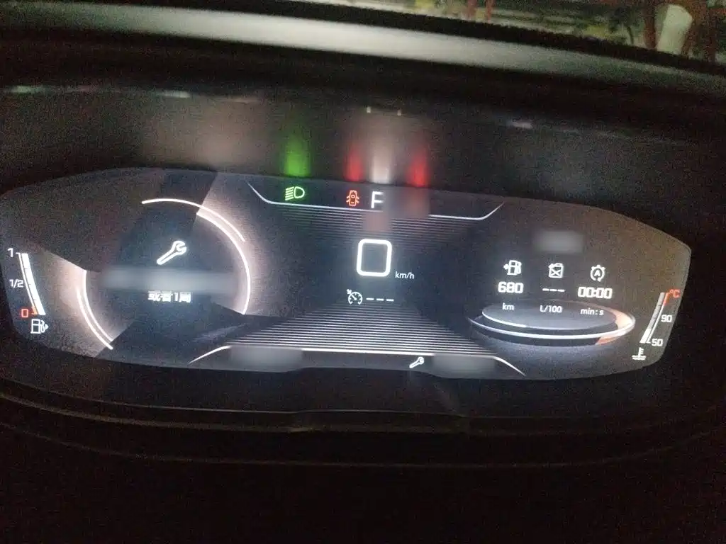 Peugeot 5008 — миниатюра 4