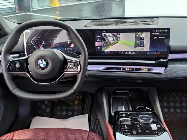 BMW 5 Series — миниатюра 8