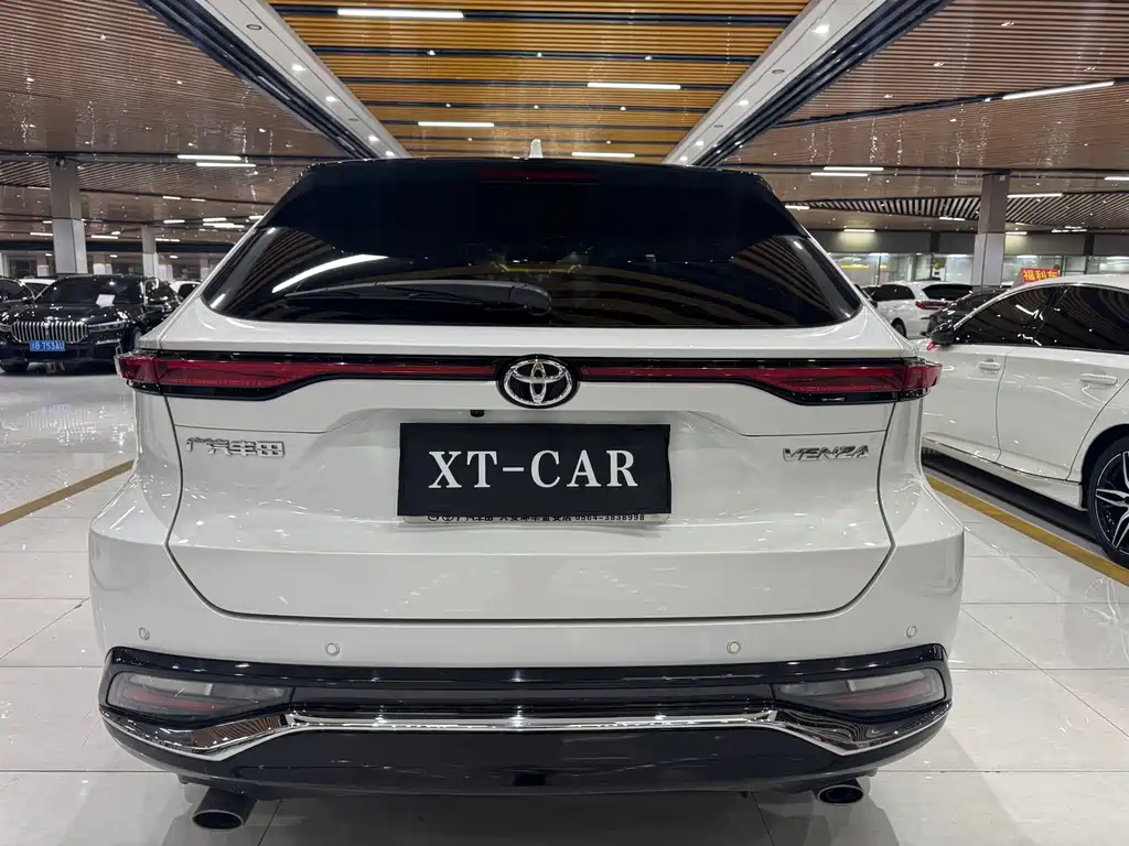 Toyota Venza 2.0L CVT 2WD Premium Edition, фото 16