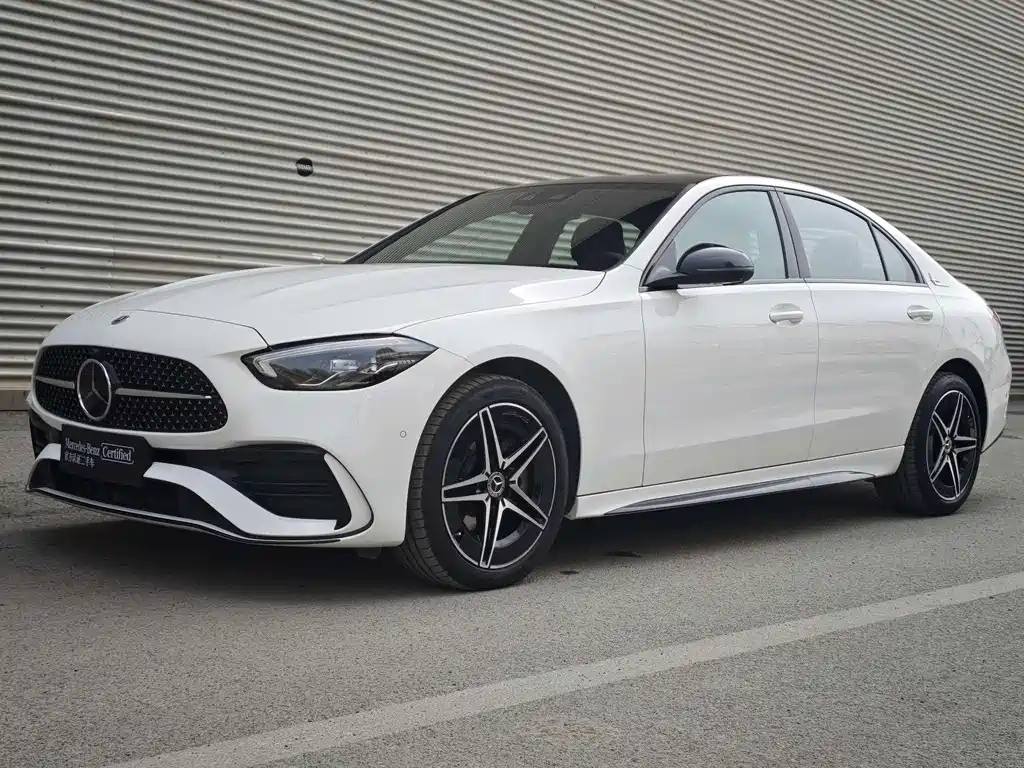 Mercedes-Benz C-Class 2024