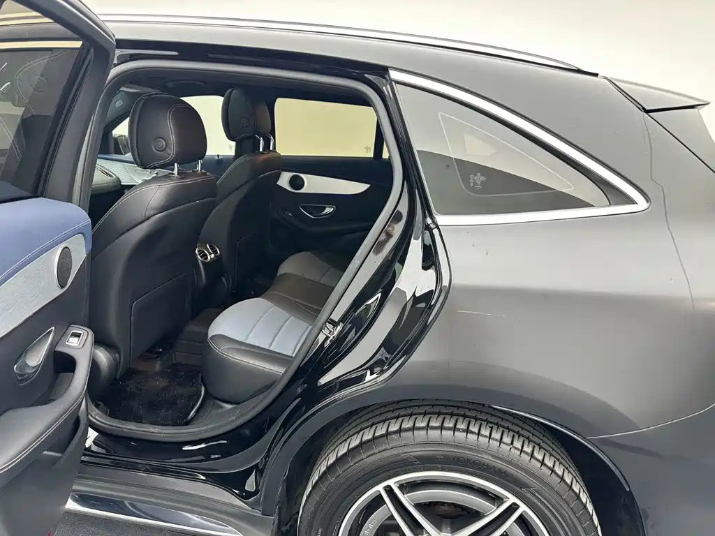 Mercedes-Benz EQC — миниатюра 17