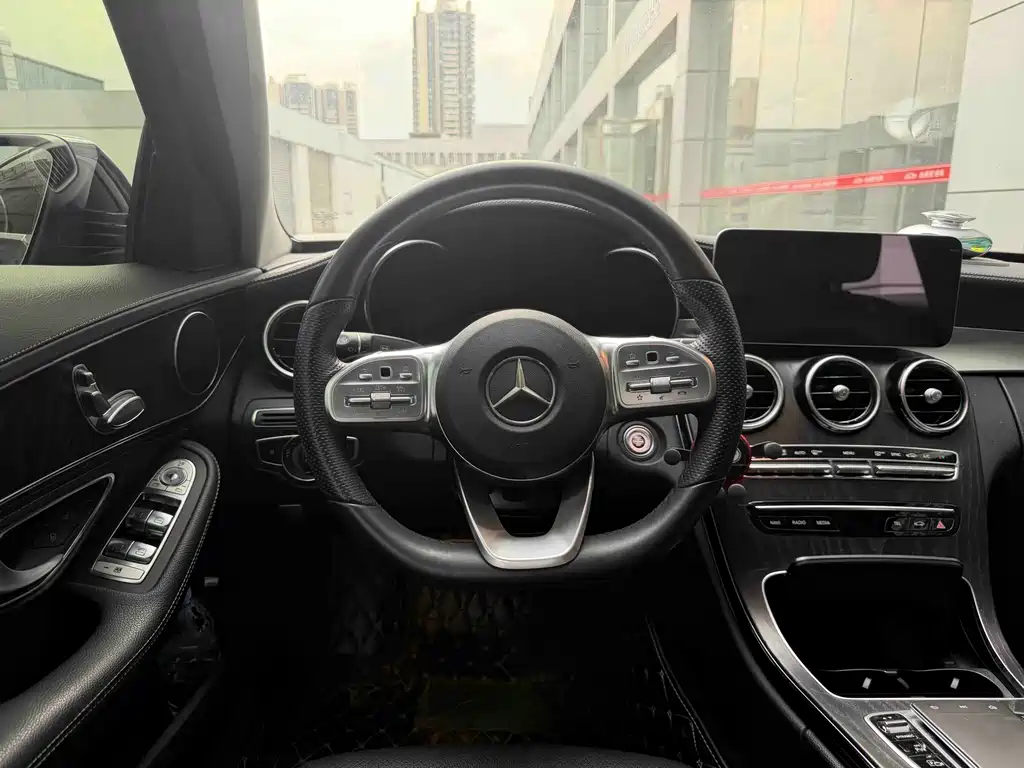 Mercedes-Benz C-Class — миниатюра 9