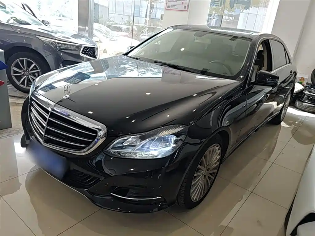 Mercedes-Benz E-Class 2015
