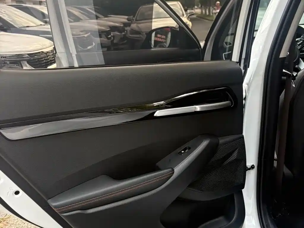 Kia Seltos — миниатюра 6