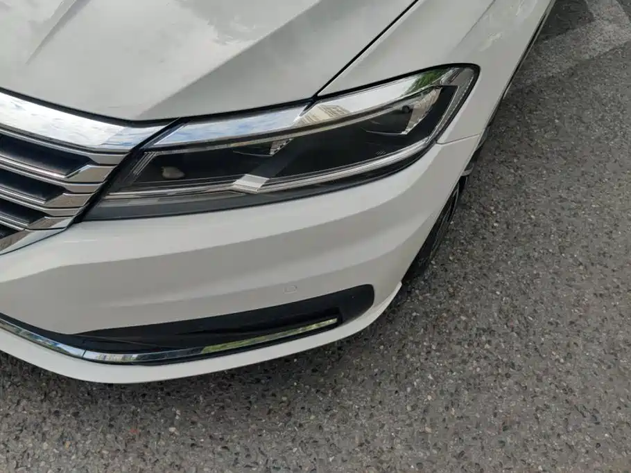 Volkswagen Lavida — миниатюра 5