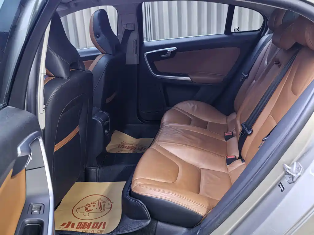 Volvo S60 — миниатюра 18