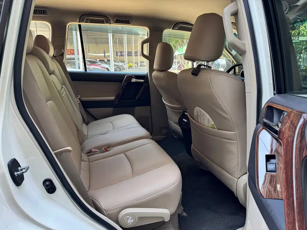 Toyota Prado (Import) — миниатюра 13