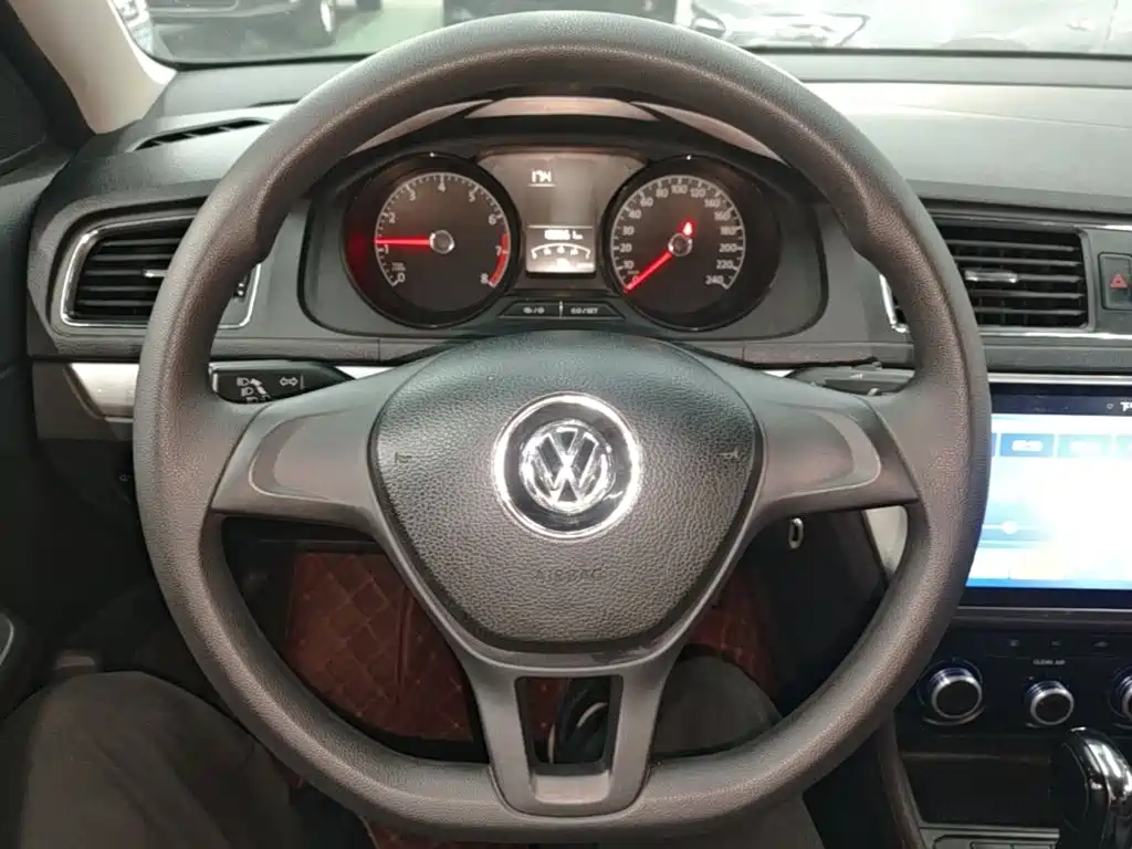 Volkswagen Lavida — миниатюра 11
