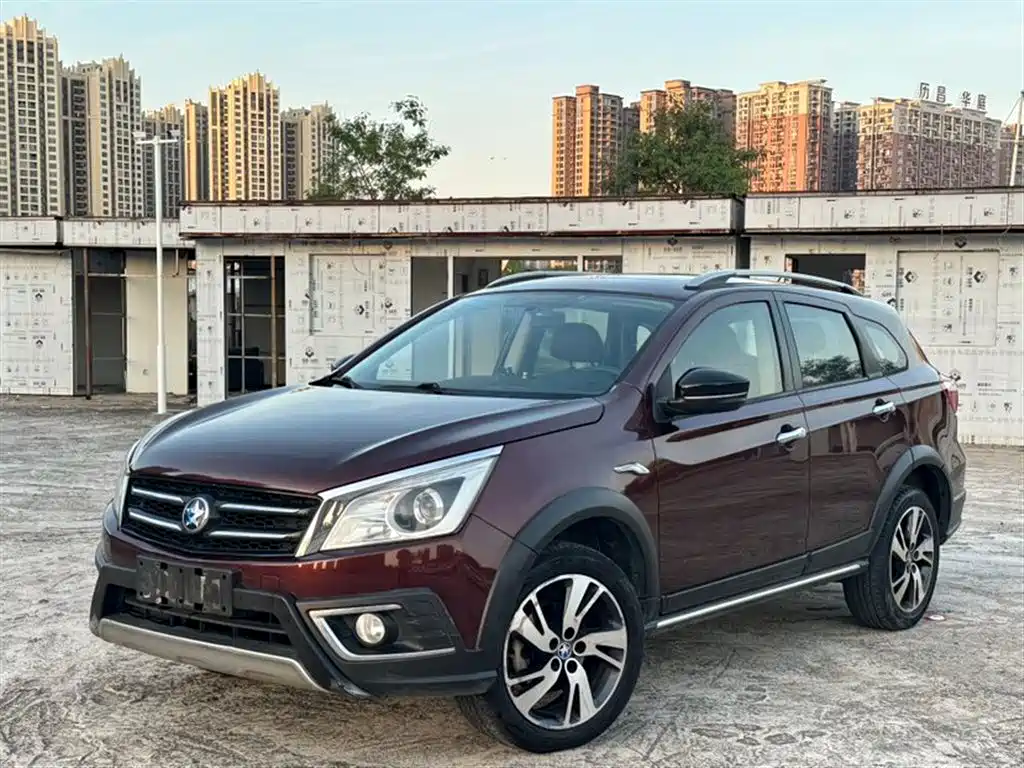 Venucia T70X 2017