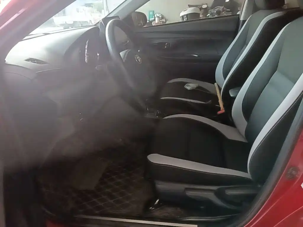 Toyota Yaris L — миниатюра 15