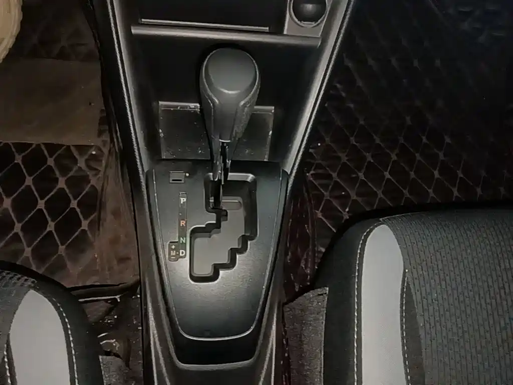 Toyota Yaris L — миниатюра 14