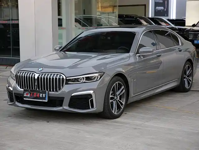 BMW 7 SERIES