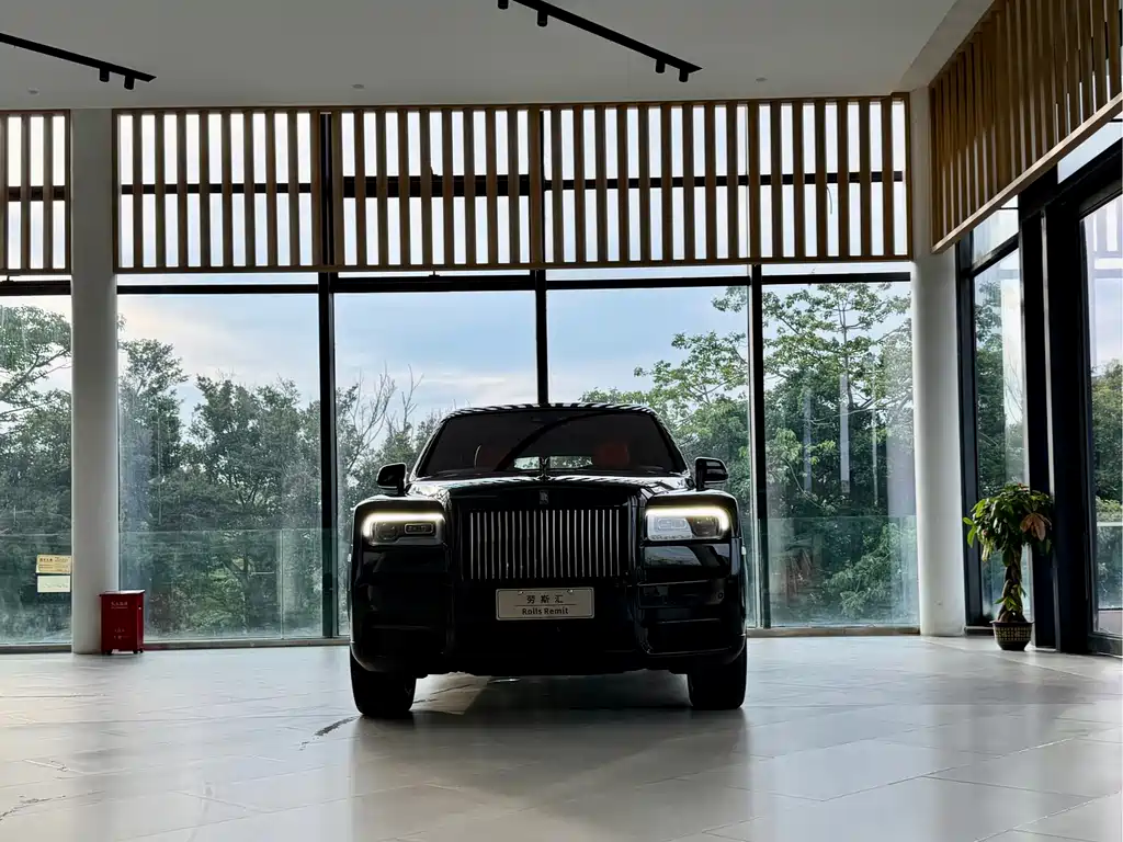 Rolls-Royce Cullinan 2024 Black Badge