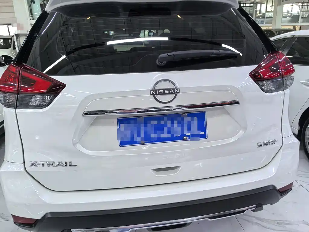 Nissan X-Trail — миниатюра 5