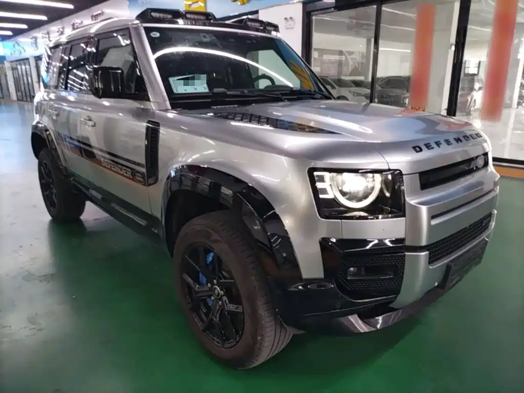 Land Rover Defender — миниатюра 4