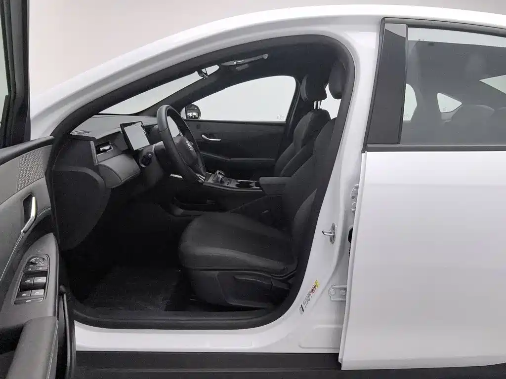 BYD Qin PLUS — миниатюра 10
